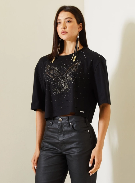 Camiseta Feminina Comfort Com Manga Média