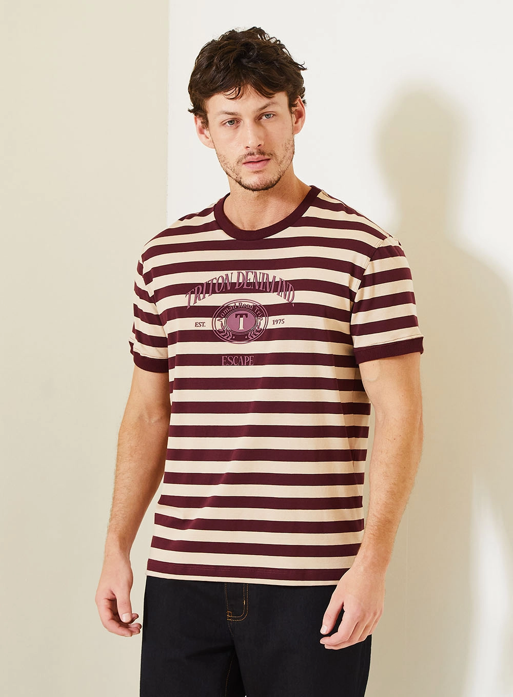 Camiseta Masculina Fit Estampada Com Mangas Curtas Estampados 1