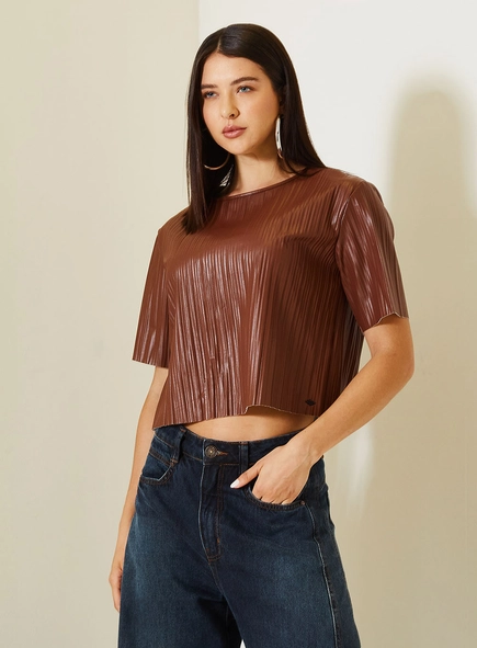 Blusa Plissada Com Manga Curta Em Pu