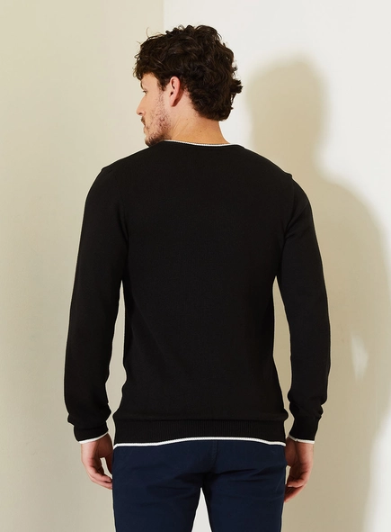 Blusão Slim Masculino Com Acabamento Contrastante