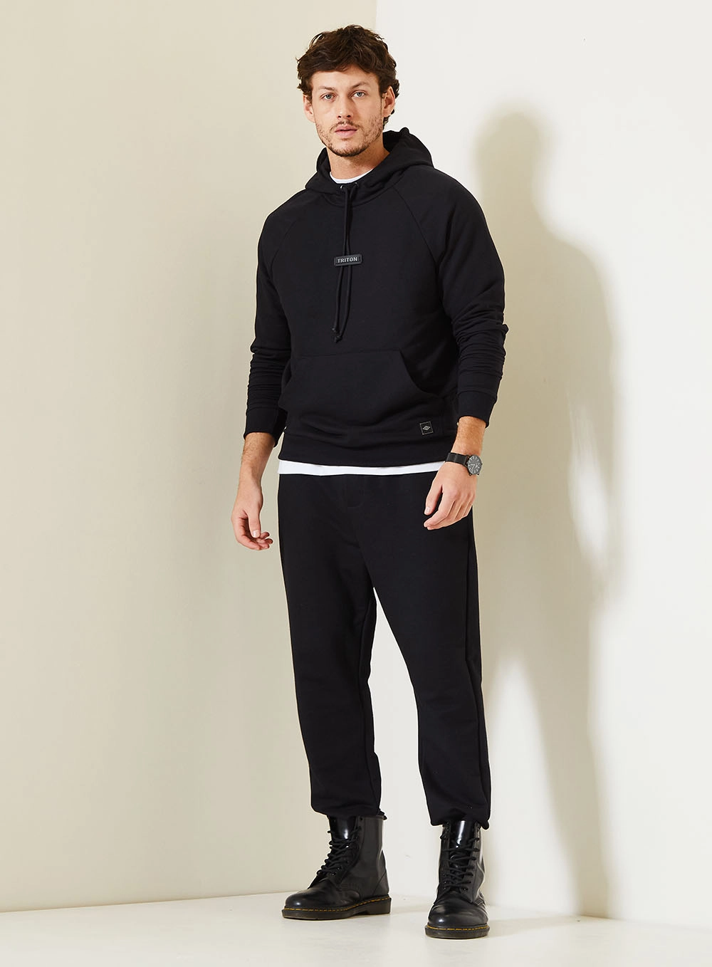 Blusão Fleece Masculino Com Bolso Canguru Preto 1