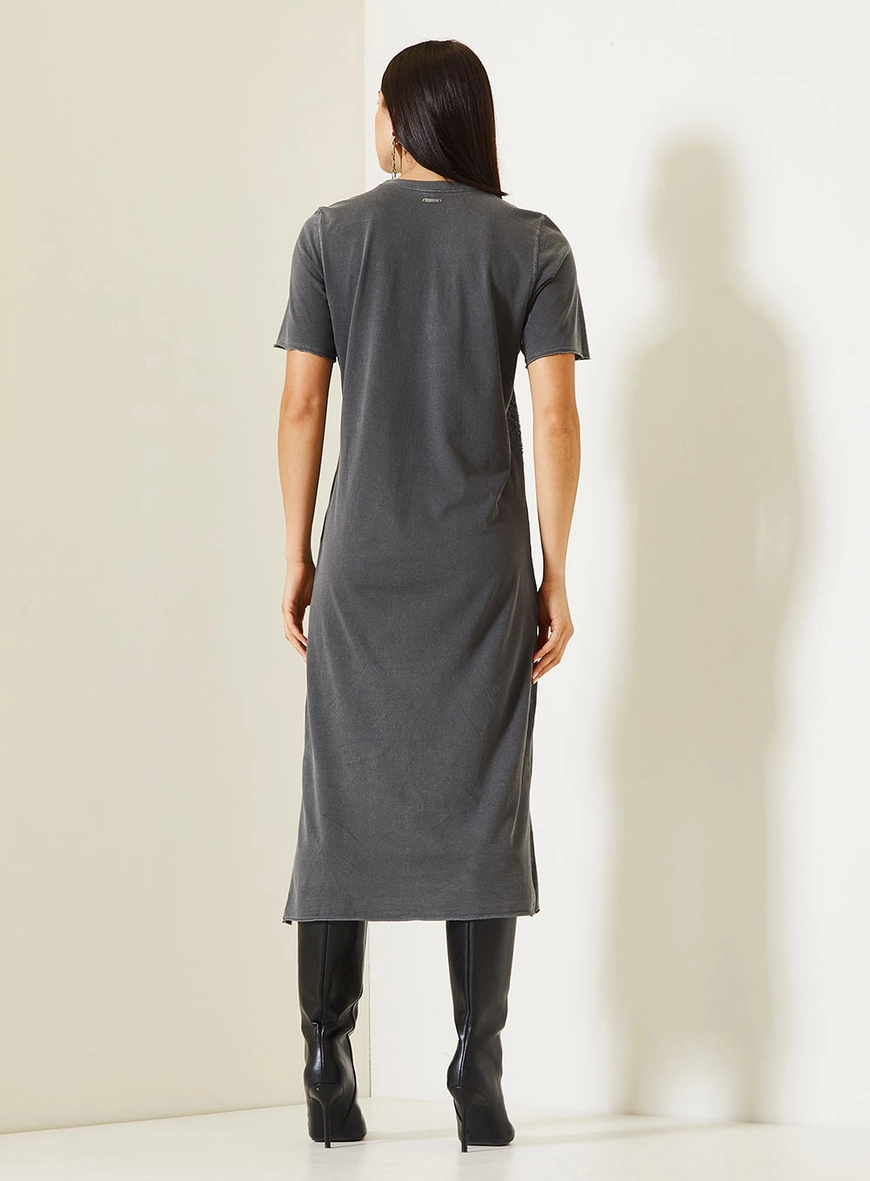 Vestido Midi Comfort Com Estampa Frontal Preto 4