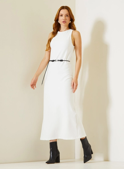 Vestido Midi Slim Com Fenda