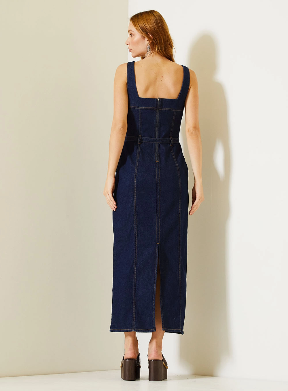 Vestido Jeans Midi Com Alças Largas Índigo 4