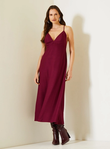 Vestido Midi Comfort Com Alças Finas