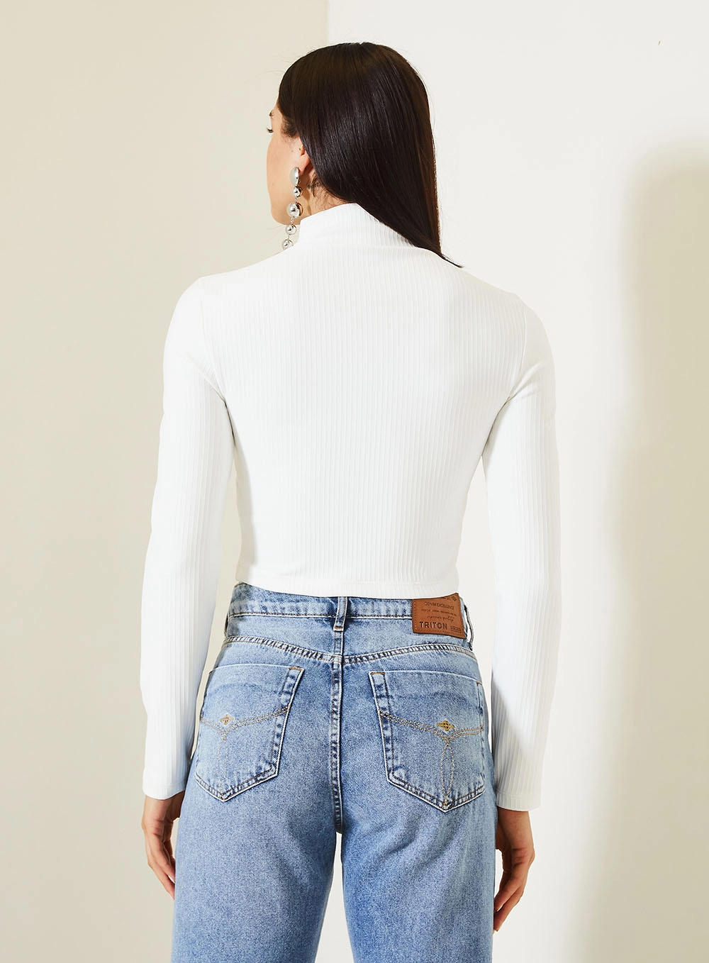 Top Slim Canelado Com Gola Alta Off Shell 2