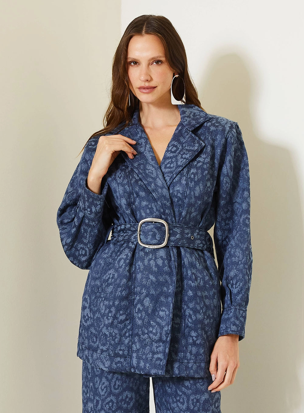 Casaco Jeans Feminino Estampado Cinto Estruturado Estampados 2