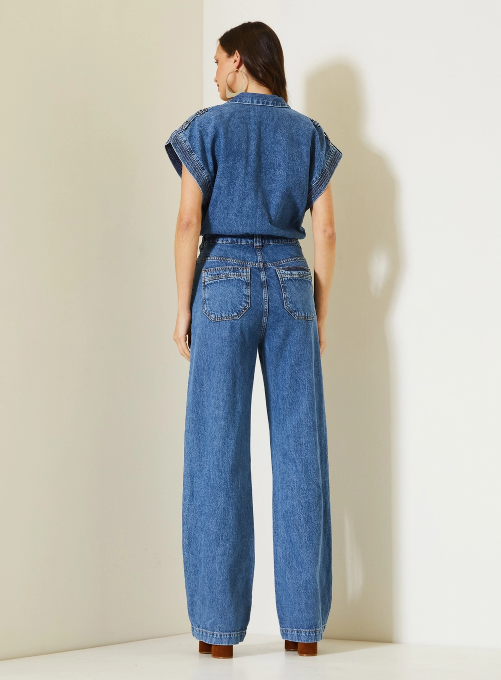 Macacão Jeans Com Mangas Amplas E Cintura Marcada Índigo 4