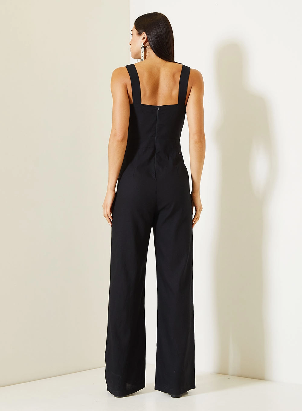 Macacão Comfort Com Pence Preto 4