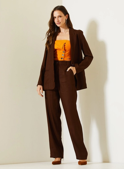 Blazer Feminina Alfaiataria Com Gola Dupla