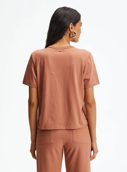 Camiseta Básica Comfort Com Aplicação