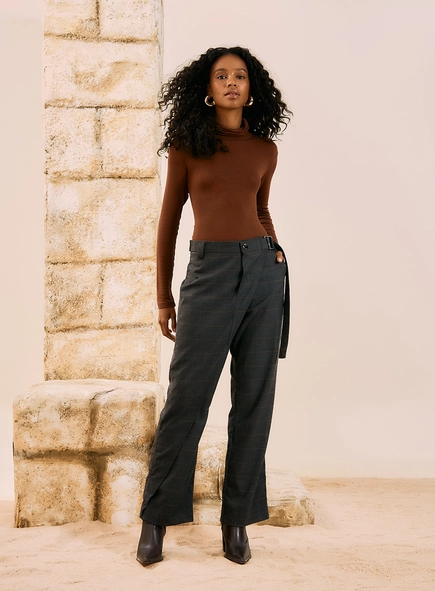 Calça Wide Leg Alfaiataria Com Sobreposição