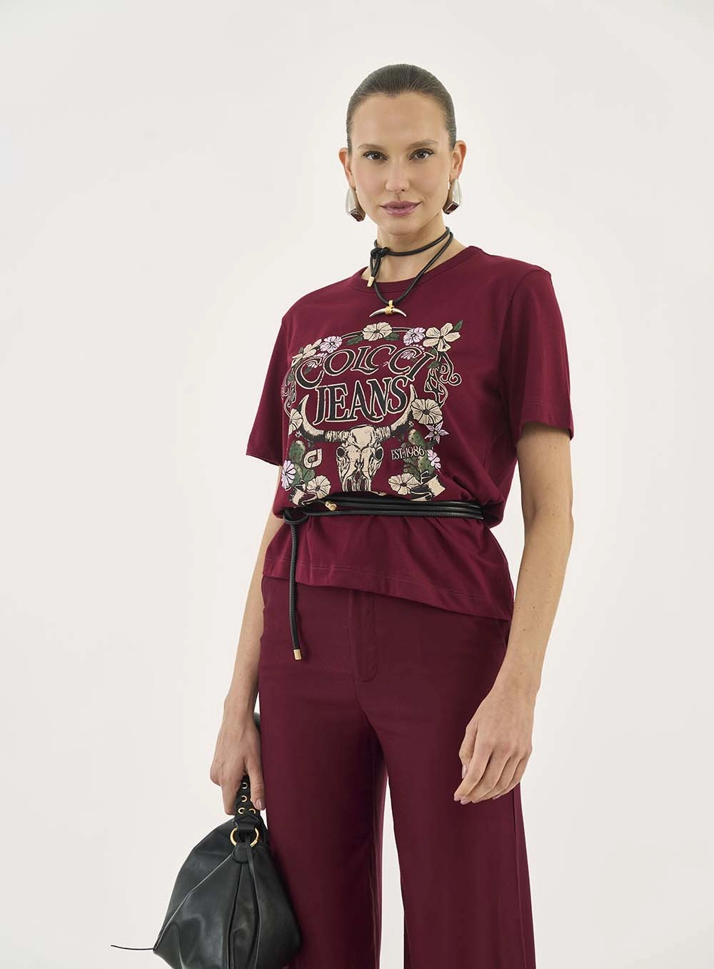 Camiseta Estampada Boyfriend Bordô