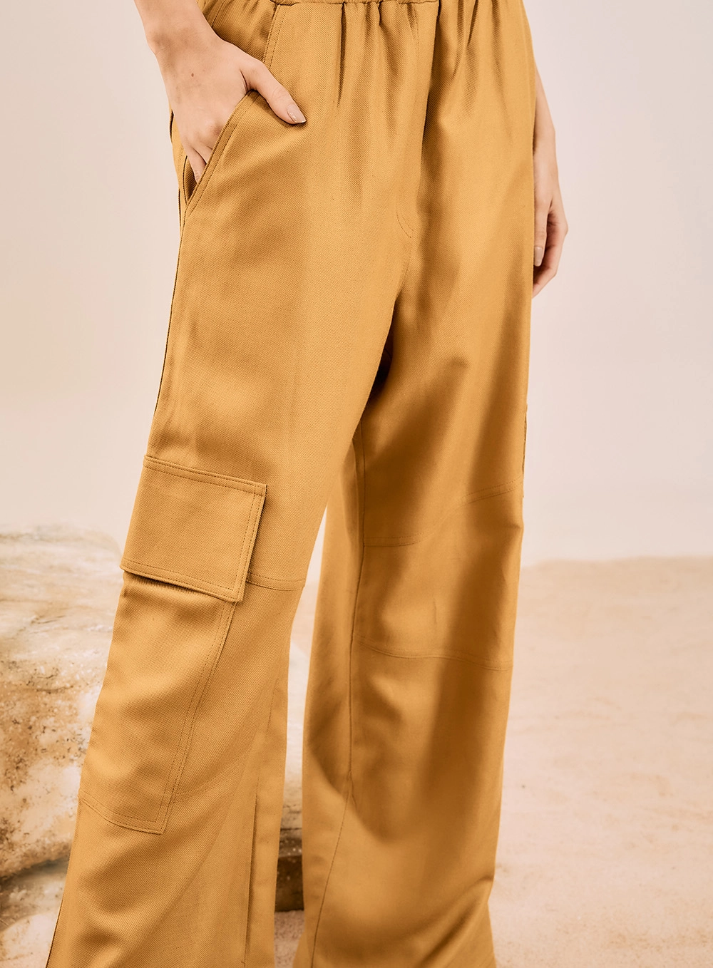 Calça Pantalona Cargo Amarelo 2