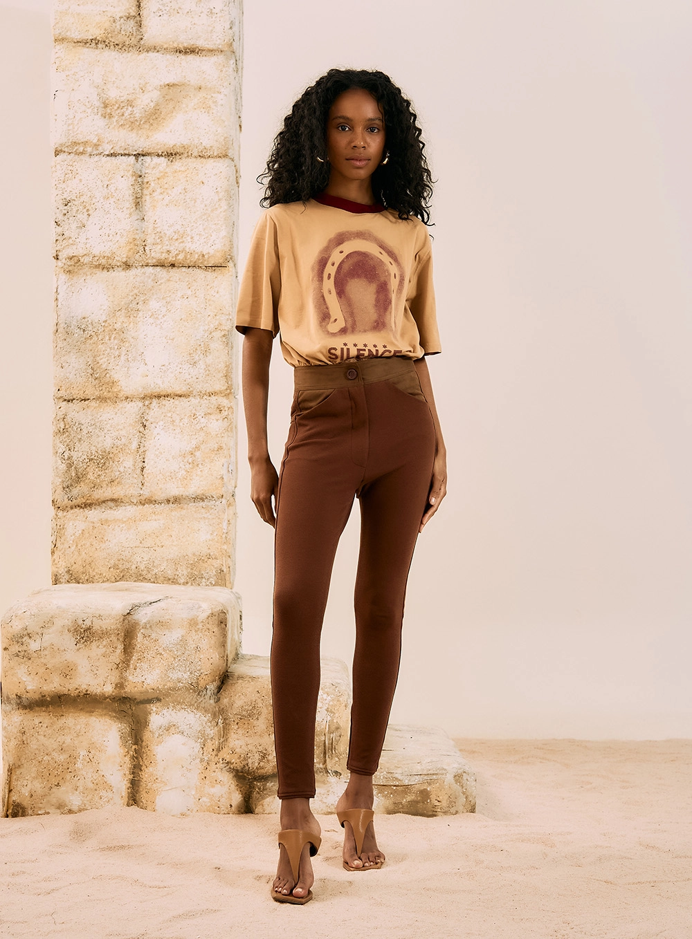 Calça Skinny Alfaiataria Marrom 1