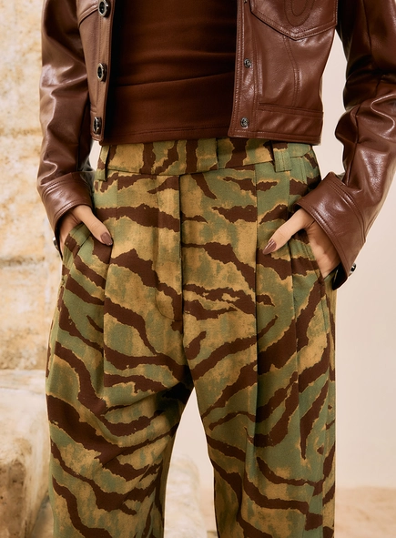 Calça Baggy Estampada Com Pregas