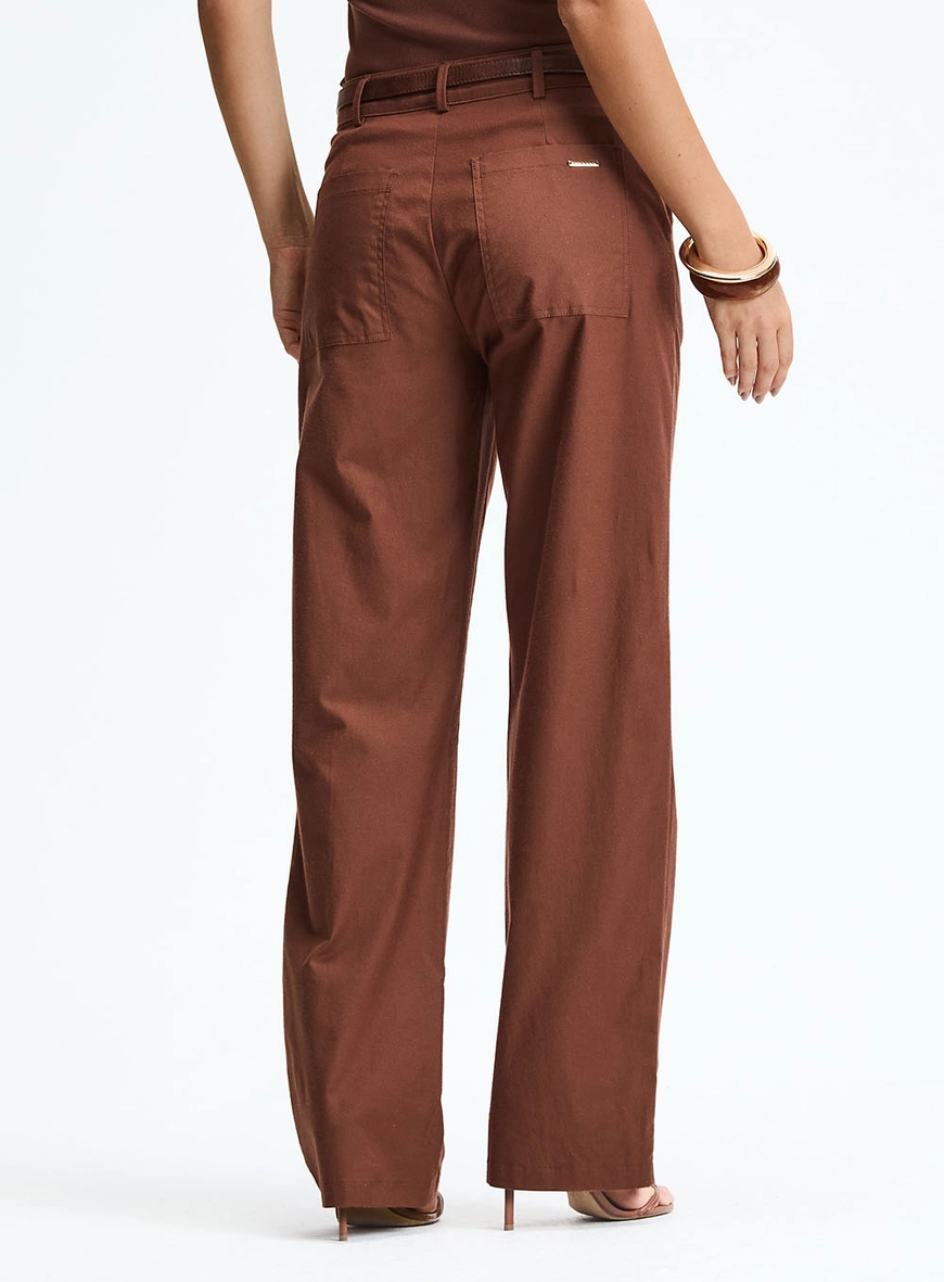 Calça Alfaiataria Reta Marrom 4