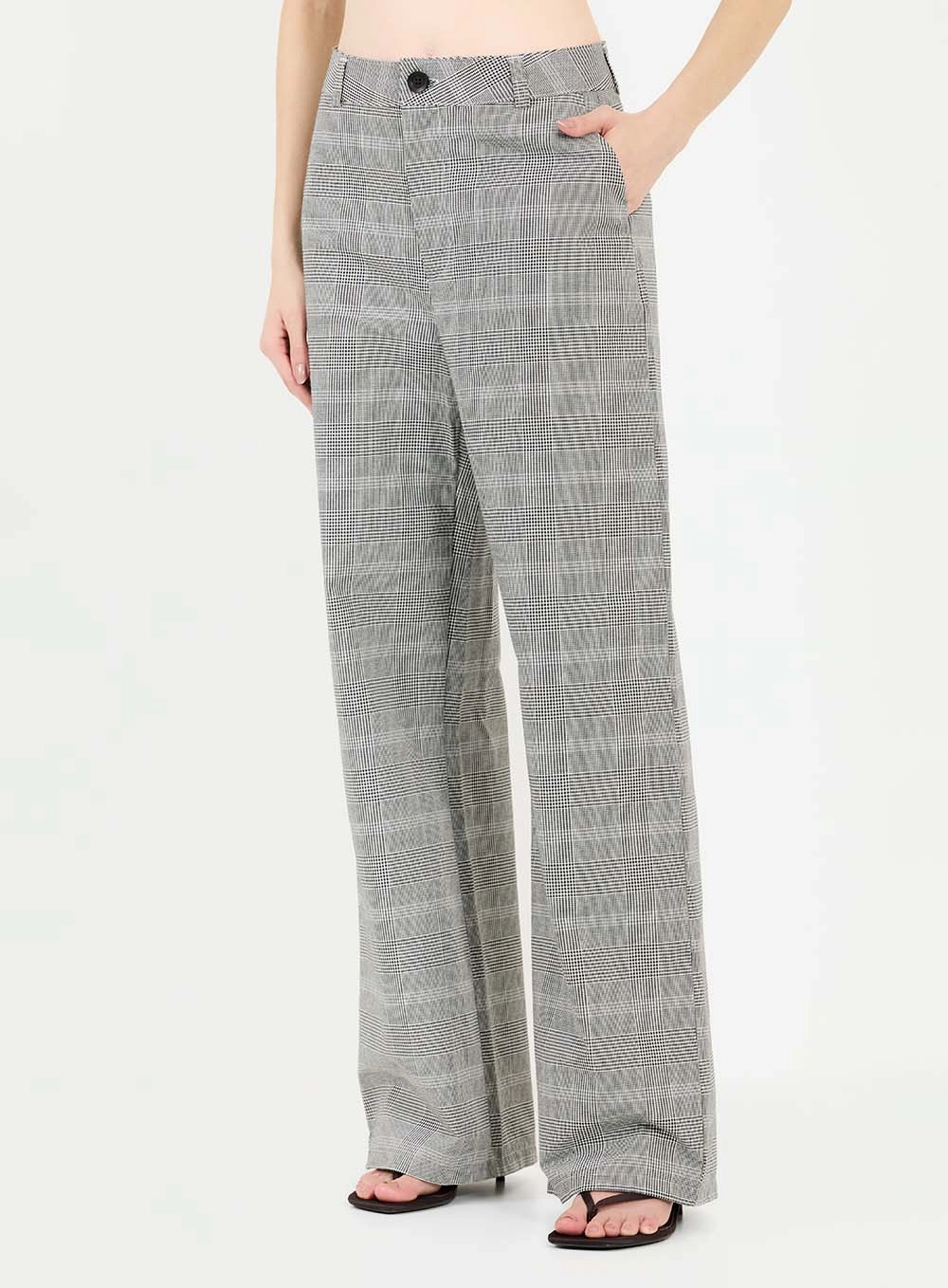 Calça Alfaiataria Solta Xadrez Estampados 3