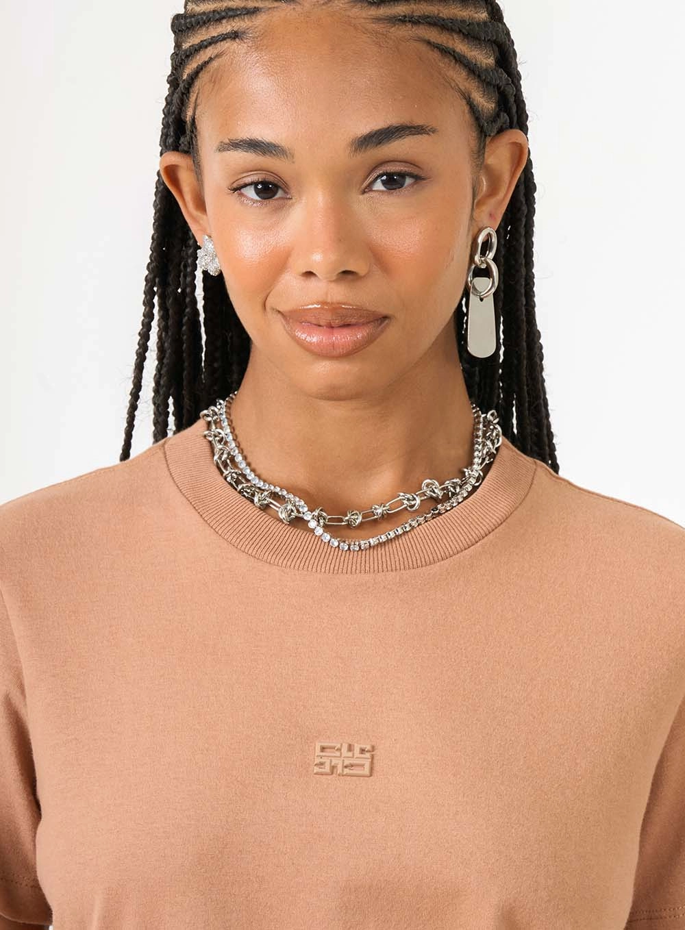 Camiseta Regular Básica Com Detalhe Minimalista Marrom 3