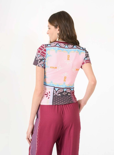 Camiseta Baby Look Estampada Gola Em Ribana
