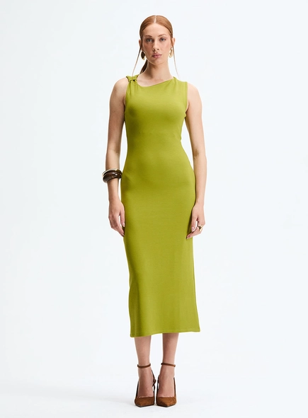 Vestido Midi Slim Com Detalhe Torcido