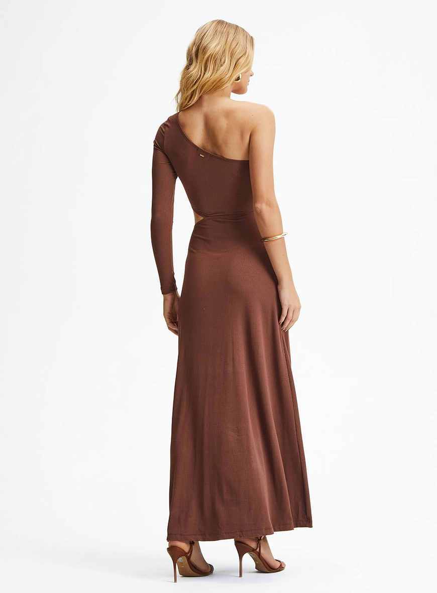 Vestido Longo Evasê Com Decote Assimétrico Marrom 4