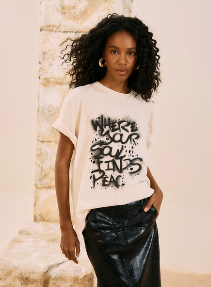 Camiseta Manga Curta Com Estampa Frontal