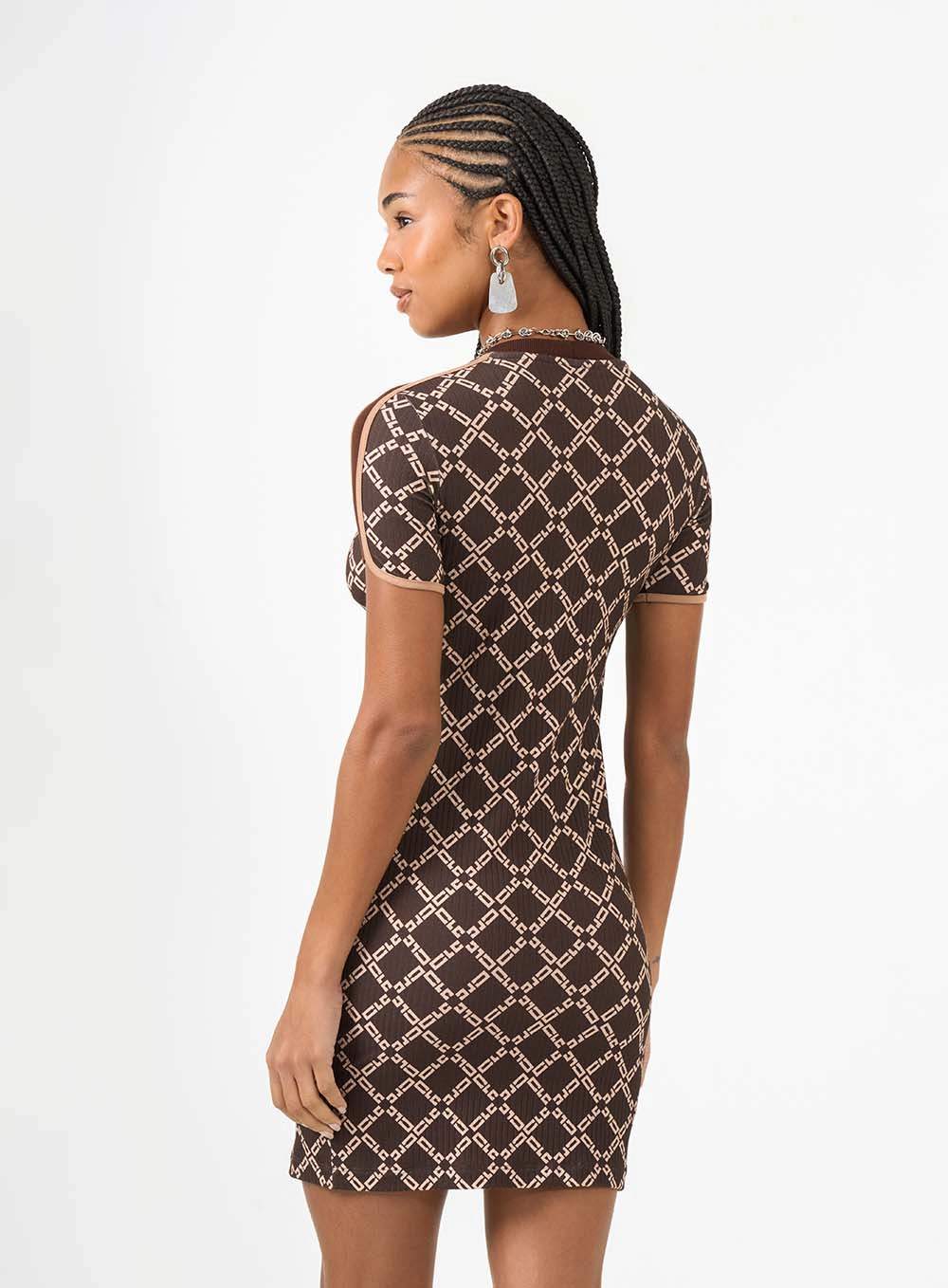 Vestido Curto Slim Logomania Estampados 4