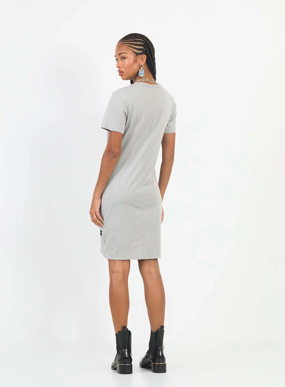 Vestido Curto Estilo T-shirt Dress Cinza 2