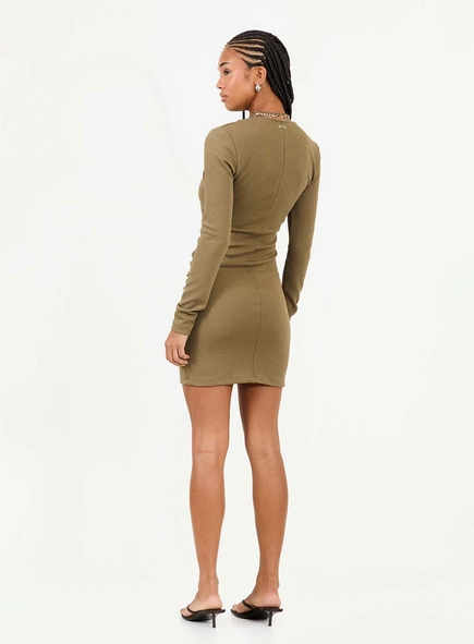Vestido Curto Slim De Manga Longa Com Torção
