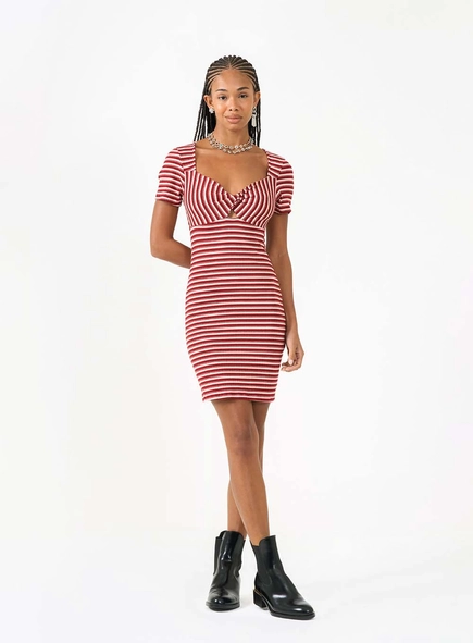 Vestido Curto Slim Canelado Estampado