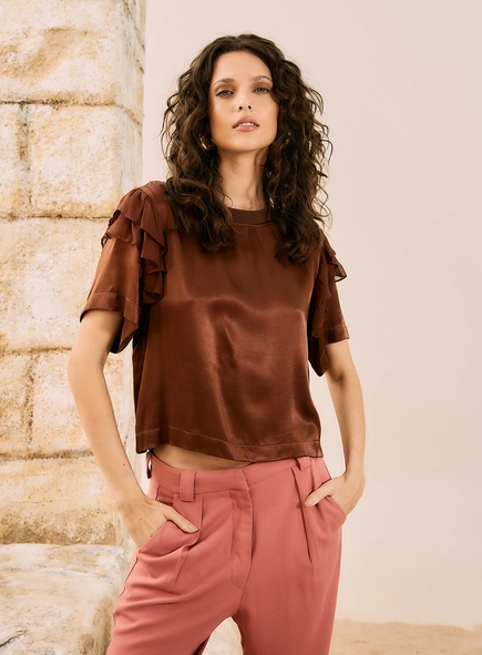 Blusa Com Babados Na Manga