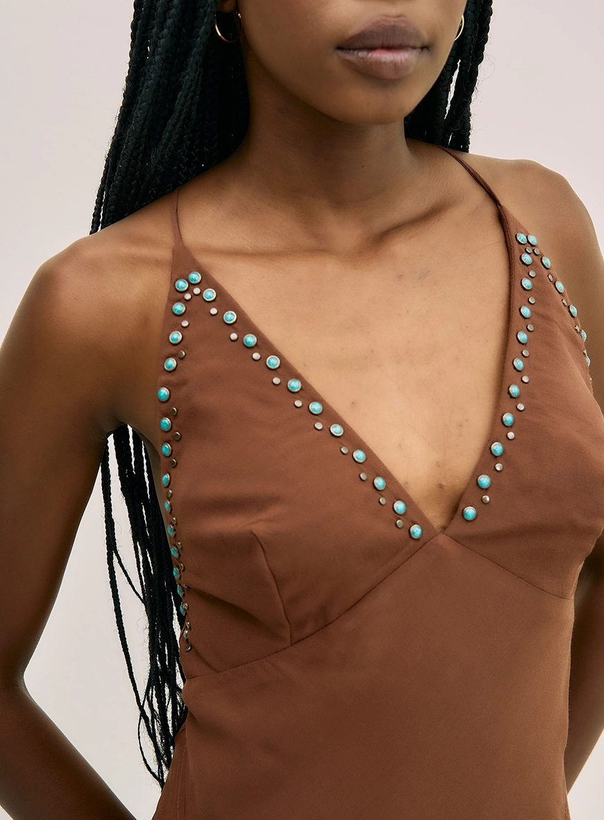 Vestido Longo Com Aplicações Marrom 2