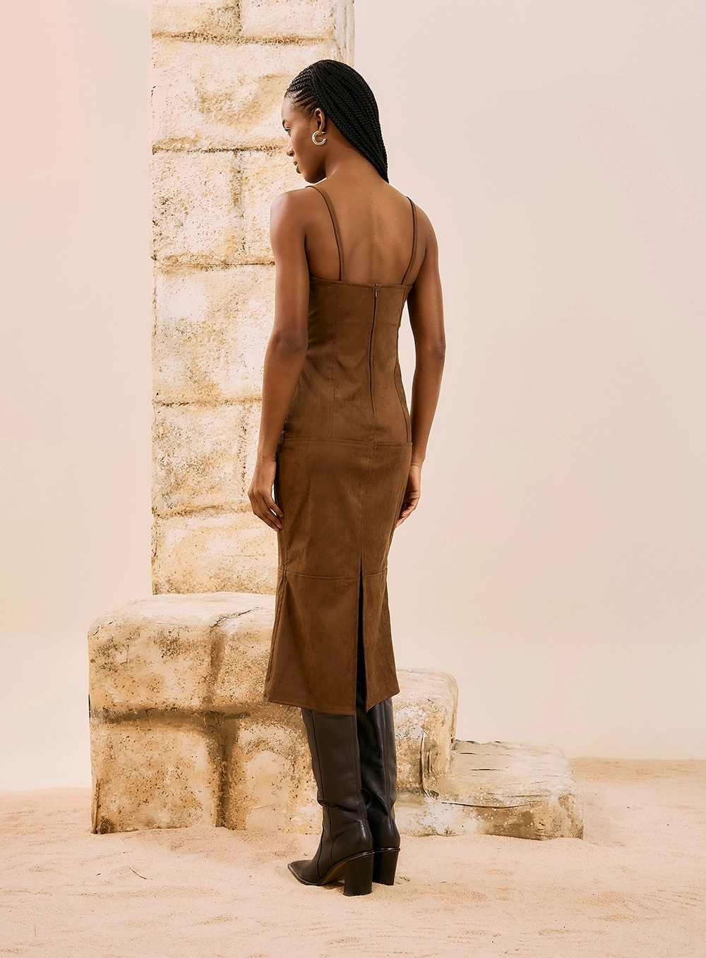 Vestido Midi Em Camurça Marrom 3