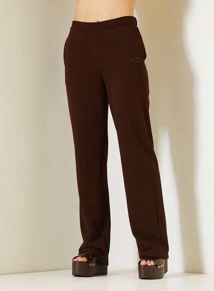 Calça Comfort Feminina Com Bolsos Laterais