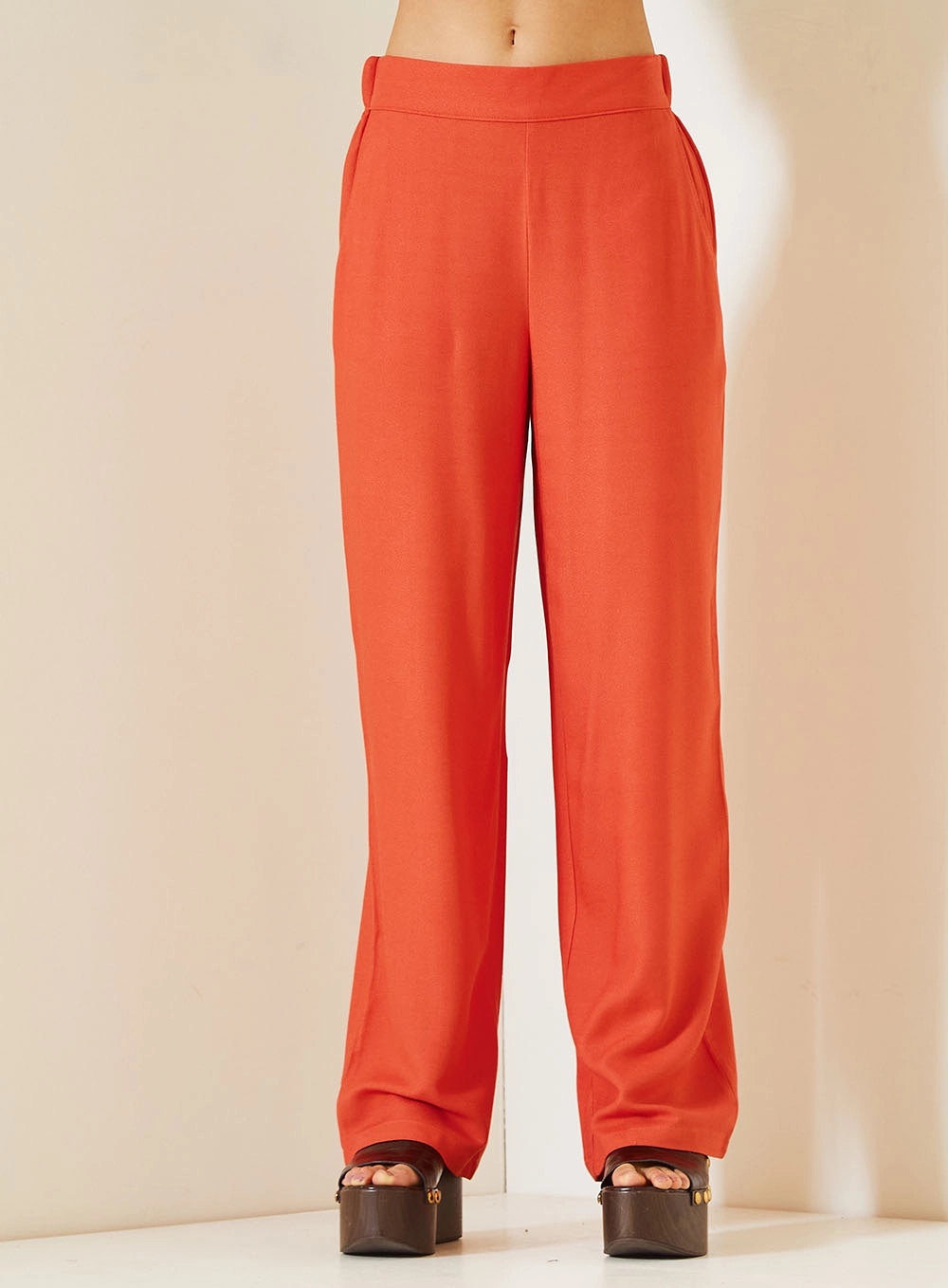 Calça Feminina Reta Com Cós Elástico Vermelho 2