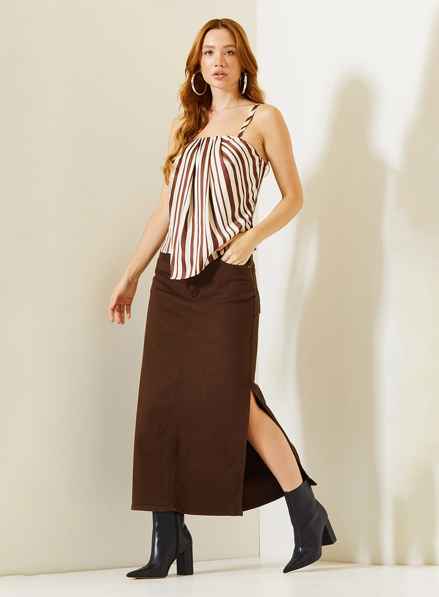 Saia Midi Stella Com Fenda Lateral Marrom 1