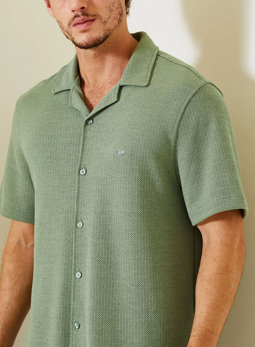 Camisa Masculina Regular Com Textura Manga Curta Verde 2