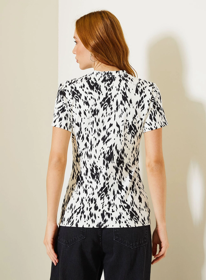 Camiseta Slim Estampada Com Manga Curta Estampados 2