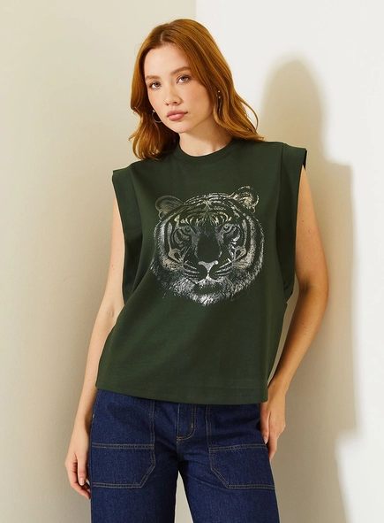 Camiseta Feminina Com Ombreira Estruturada
