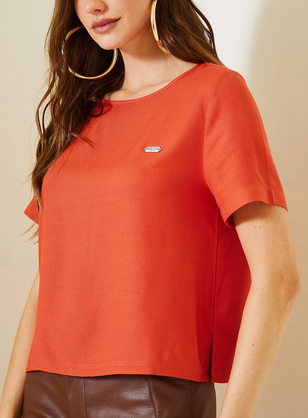 Camiseta Feminina Comfort Com Decote Redondo Vermelho 4