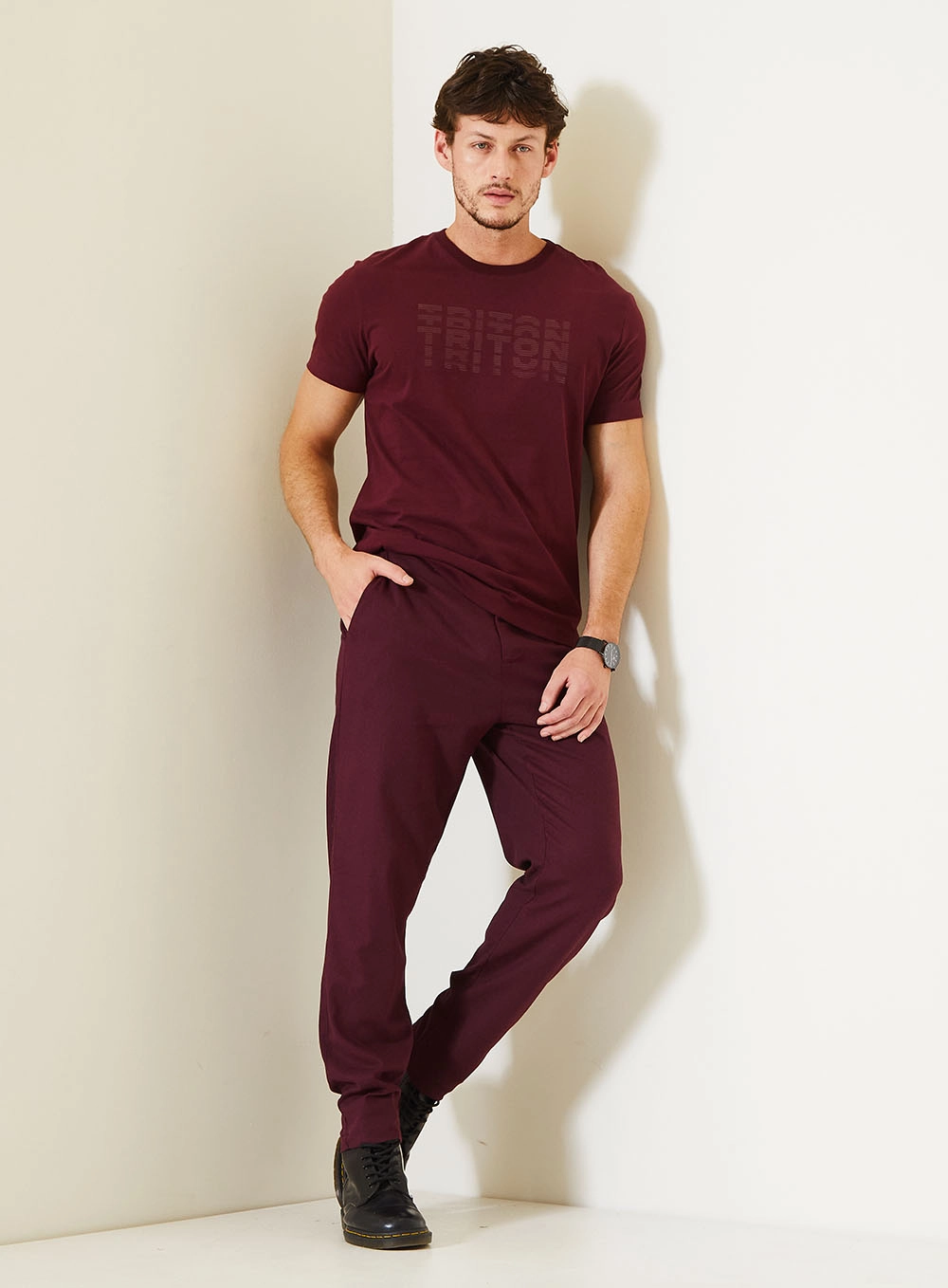 Camiseta Fit De Malha Com Estampa Em Sobreposição Bordô 3