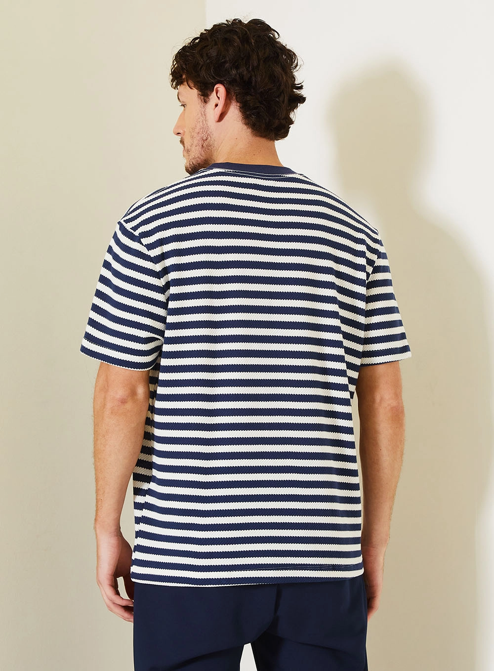 Camiseta Relaxed Estampada Com Gola Ribana Estampados 3