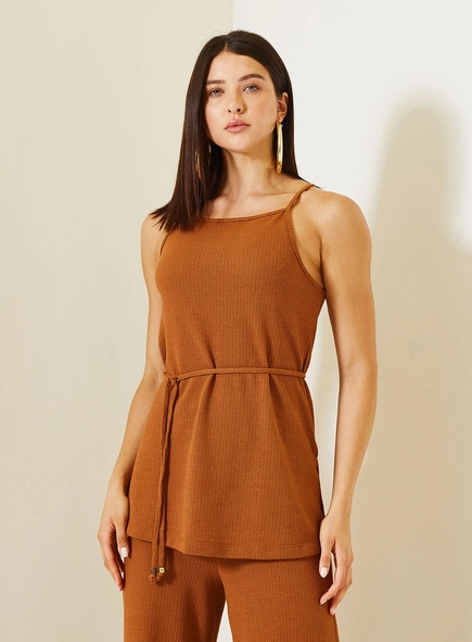 Blusa Regata Alongada Com Textura De Tricô