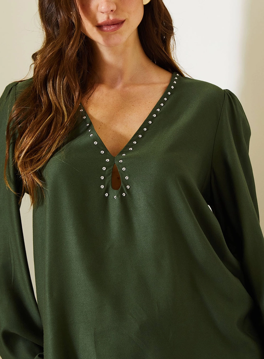 Blusa Comfort Decote V E Recorte Gota Com Apliques Verde 2