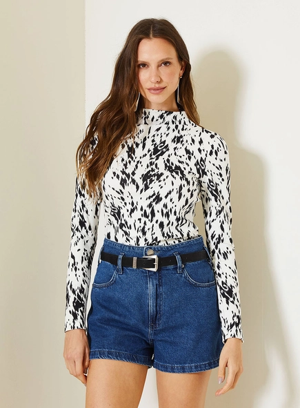 Blusa Comfort Estampada Com Gola Alta