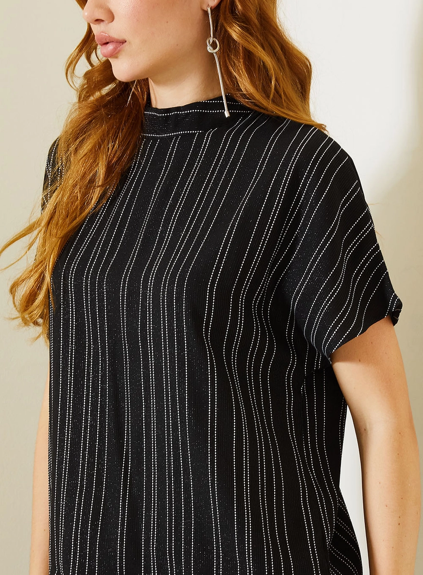 Blusa Feminina Estampada Comfort Com Manga Curta Estampados 2