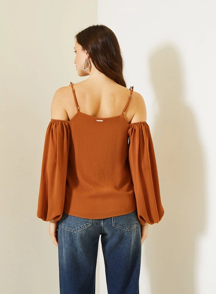 Blusa Comfort Com Manga Bufante E Alças Finas