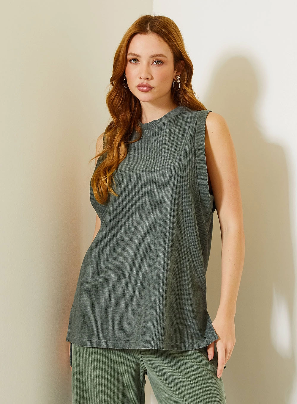 Regata Fashion Com Cava Profunda E Fendas Laterais Verde 1