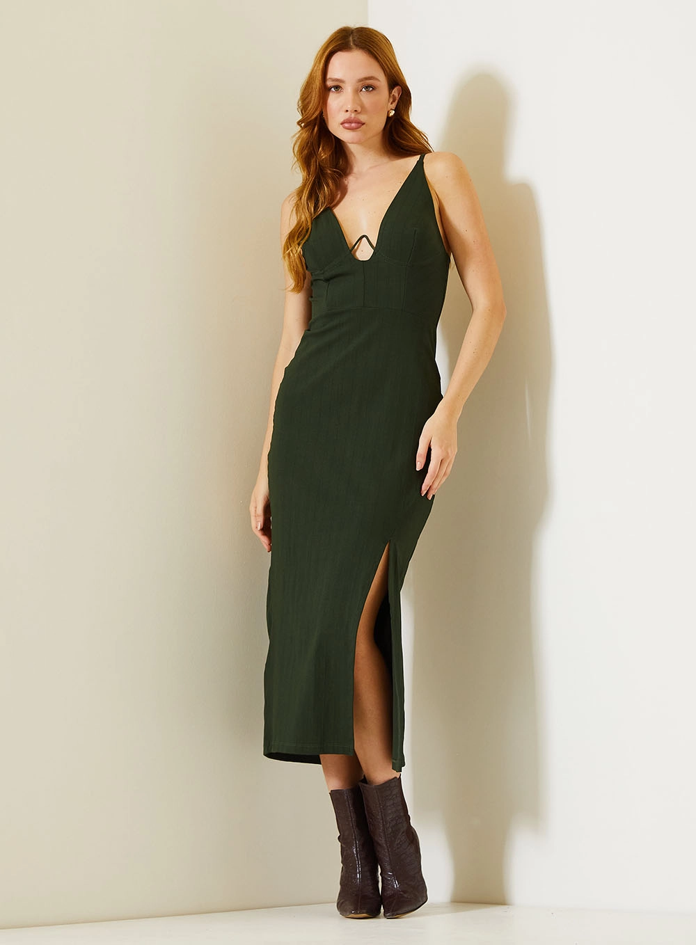 Vestido Midi Com Decote Profundo E Fenda Lateral Verde 2